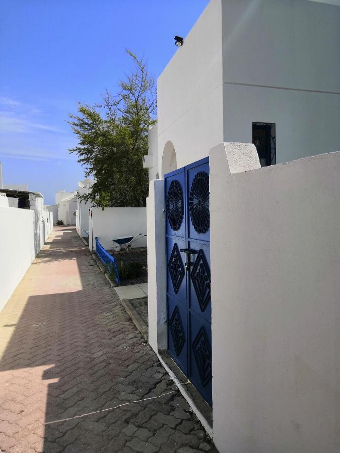 The Blue Gate * Muscat